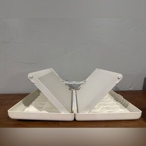 Foldable Dish Drying Rack - Compact Plastic Organizer
